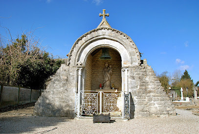 Vestiges de l'église Saint-Cyr et Sainte-Julitte photo