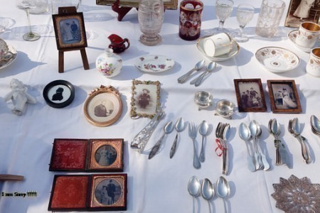 Vide grenier à Lespinasse photo
