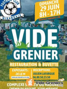 Vide-grenier du football club mirandais photo