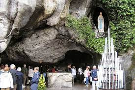 Visiter la Grotte de Massabielle photo
